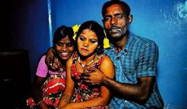 直击印度童妓，每次7美分出卖自己身体