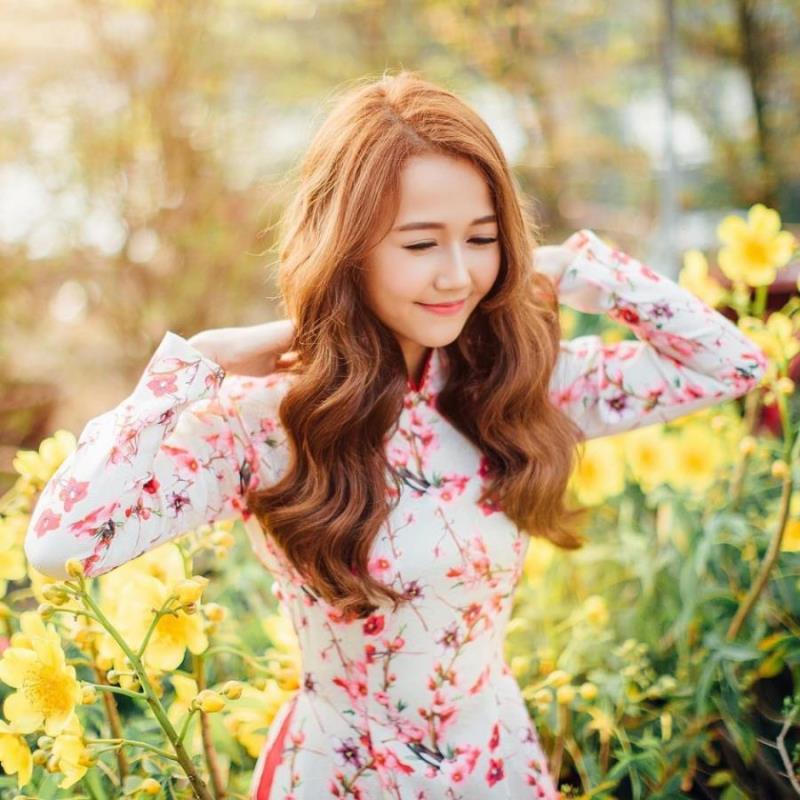 南宁雍璐秀职业文化经纪人20岁身高168