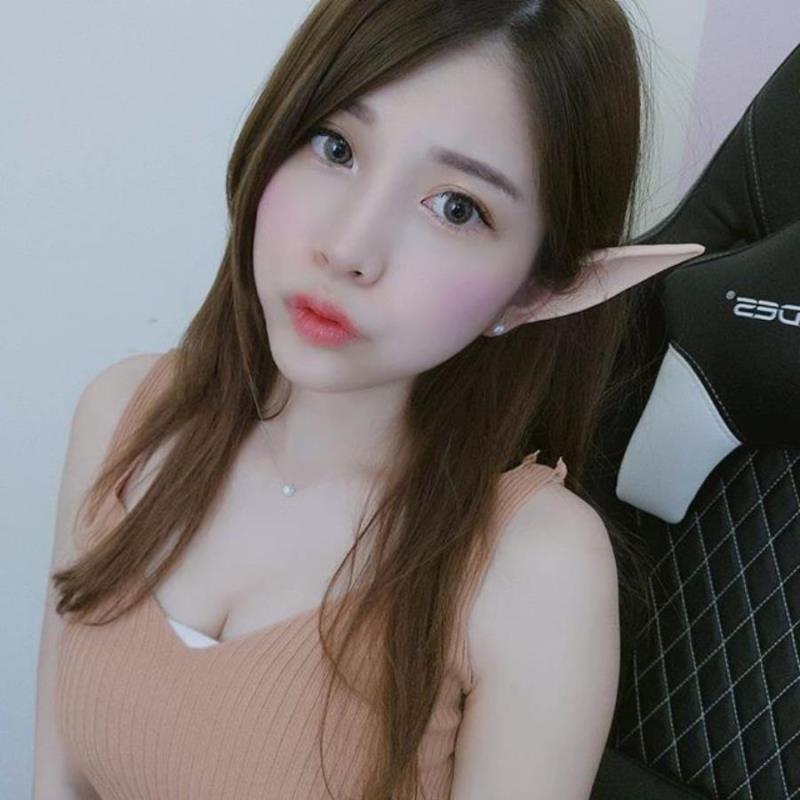 广州国馥妍职业在读硕士生23岁身高161.5