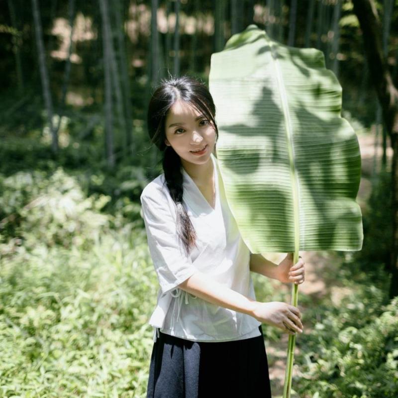 海口通妍冬职业才艺网红22岁身高169