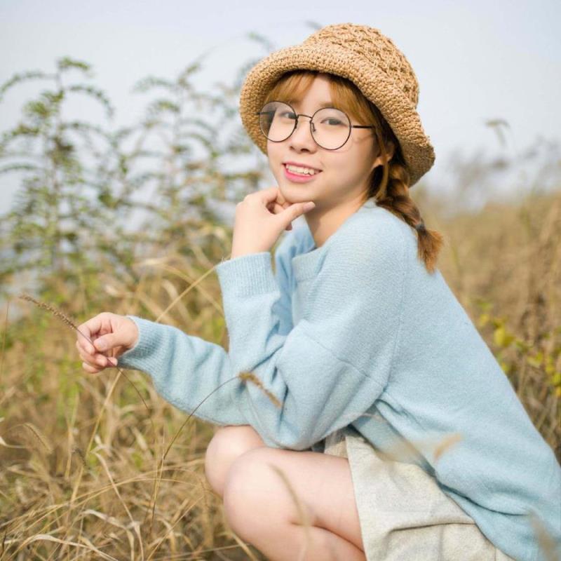 兰州濮阳惜蕊职业娱乐经纪人23岁身高160