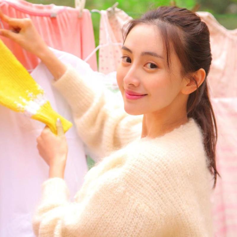 台湾扈璐嫣职业资料员18岁身高163