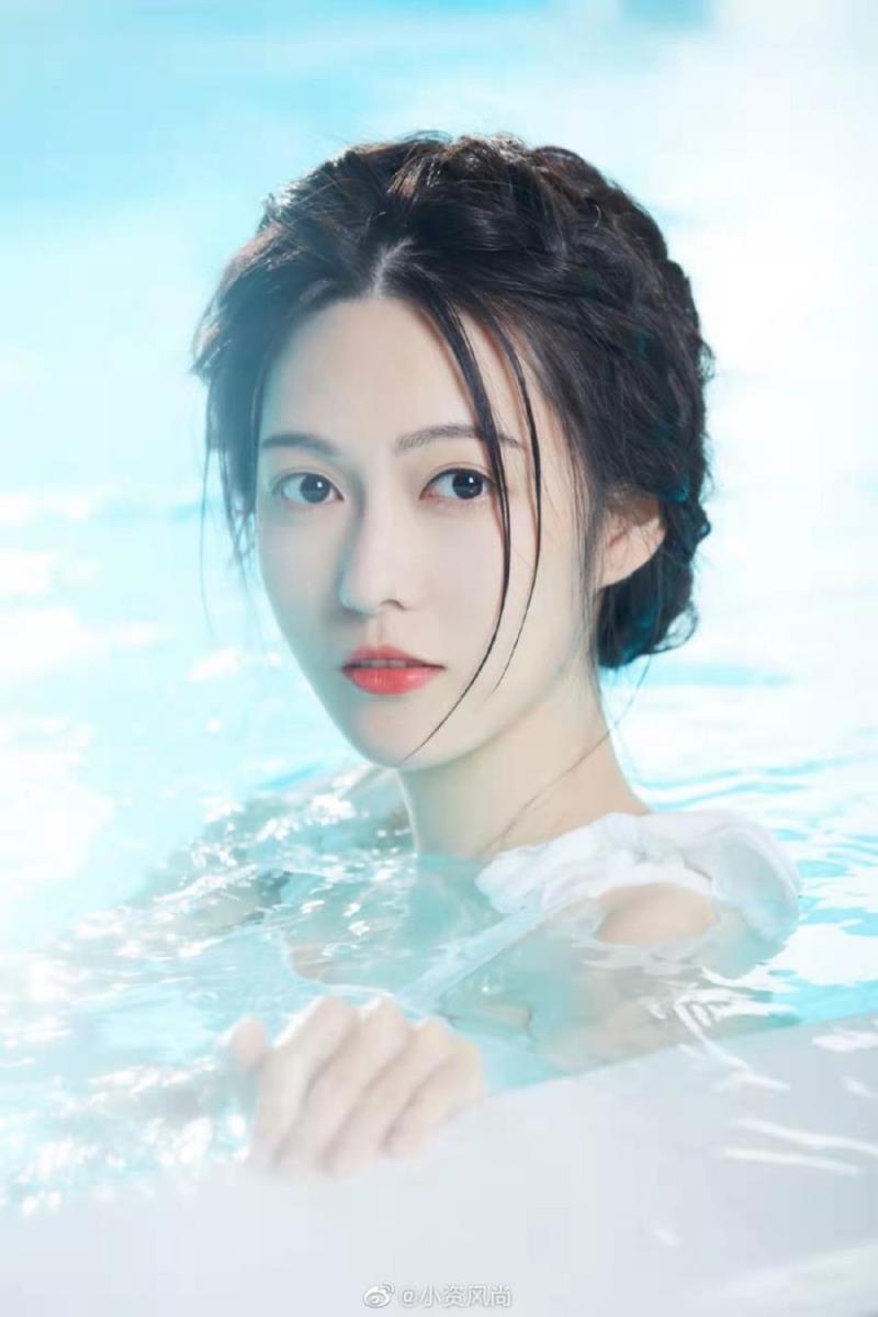 北京司空盼晴职业打字员19岁身高162.5