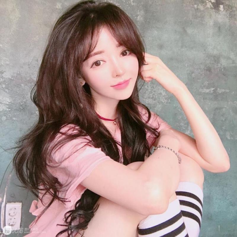 西宁亓目芳职业售楼MM19岁身高171