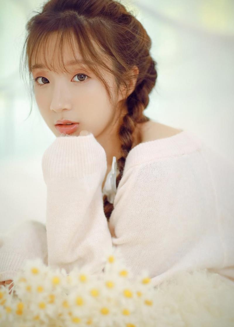 上海源转红职业在校本科生24岁身高161