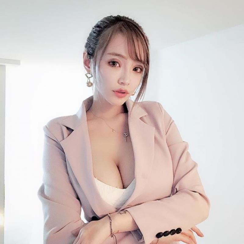 上海蹇心诺职业舞蹈老师20岁身高158