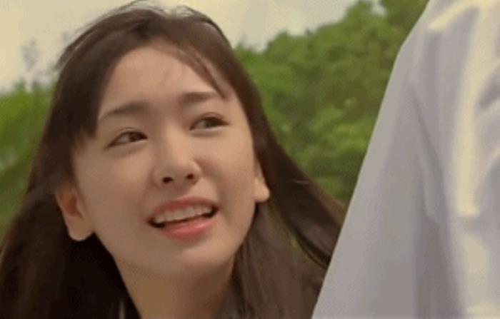 为什么男生喜欢新垣结衣,女生更爱石原里美? 为什么男生喜欢新垣结衣,女生更爱石原里美?