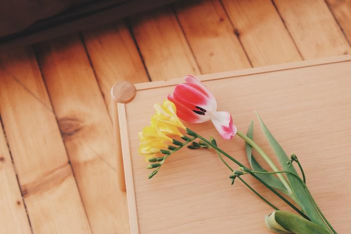 恭喜订婚的简短祝福语