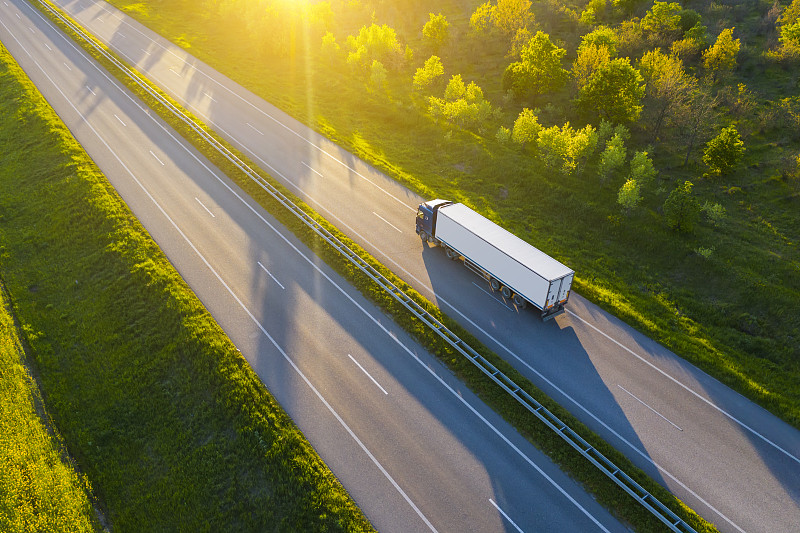 羽绒服利用广东深圳跨境物流派送到巴西圣保罗 羽绒服利用广东深圳跨境物流派送到巴西圣保罗