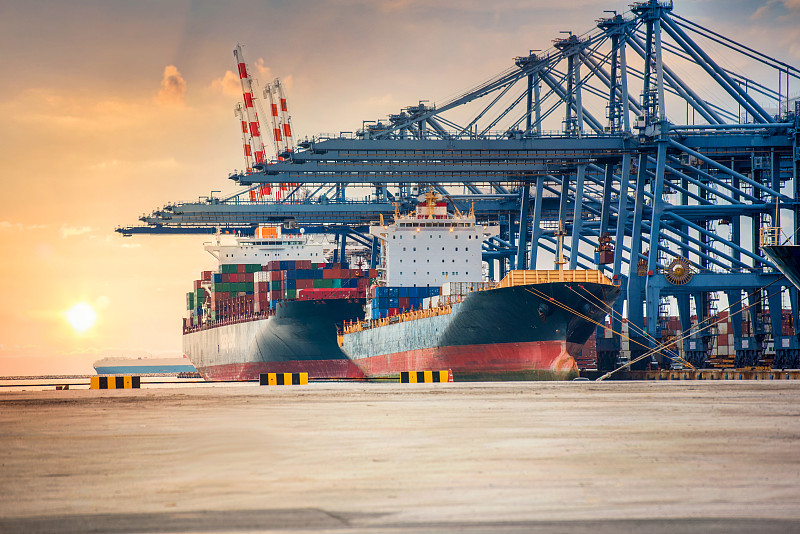 云杉借用广东深圳国际物流安全送达美国洛杉矶 云杉借用广东深圳国际物流安全送达美国洛杉矶