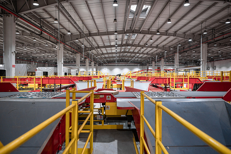 软水机广东深圳全球物流递送到荷兰鹿特丹