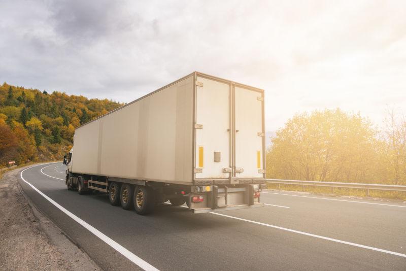 工业机器人通过新疆乌鲁木齐跨境物流派送至德国汉堡 工业机器人通过新疆乌鲁木齐跨境物流派送至德国汉堡