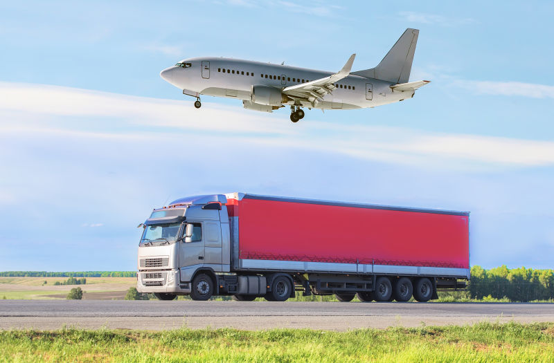 成衣采用湖北武汉外贸物流快送到法国勒阿弗尔