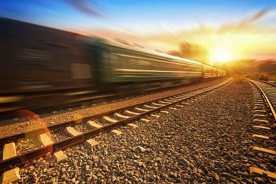 木制建筑模板材料经过广东广州国际运输抵达德国汉堡