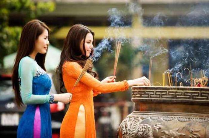 越南私人女导游,中国游客抢着要去越南旅游 越南私人女导游,中国游客抢着要去越南旅游